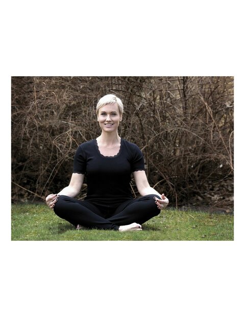 Dames T-shirt van Merinowol met kantje zwart