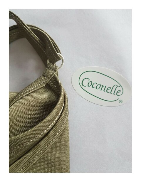 Hemd met verstelbare spaghettibandjes in olijfgroen (Coconelle zijde)