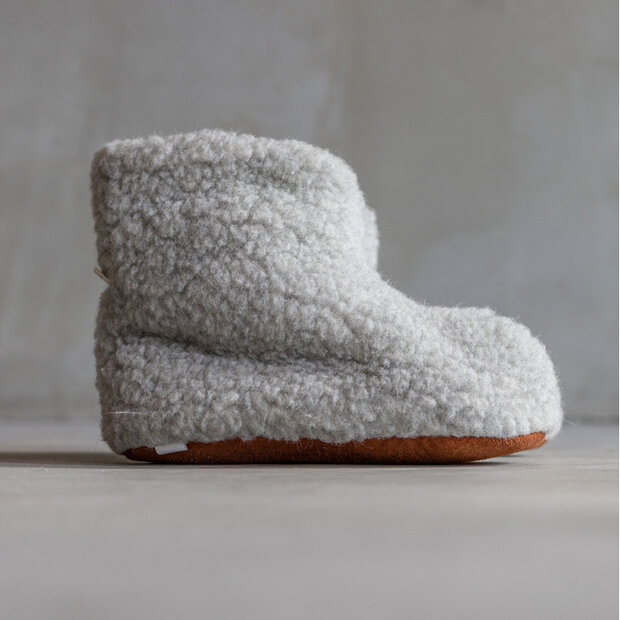 Pantoffels met su&egrave;de antislip zool in grijs (wol) 